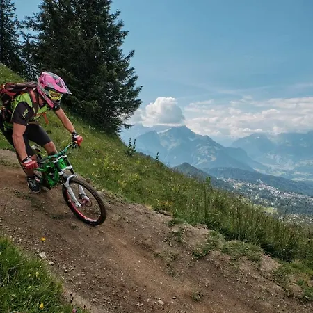 Charming And Comfortable 1 Bedroom In