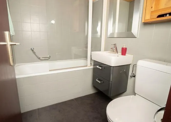 Appartement Charming And Comfortable 1 Bedroom In *